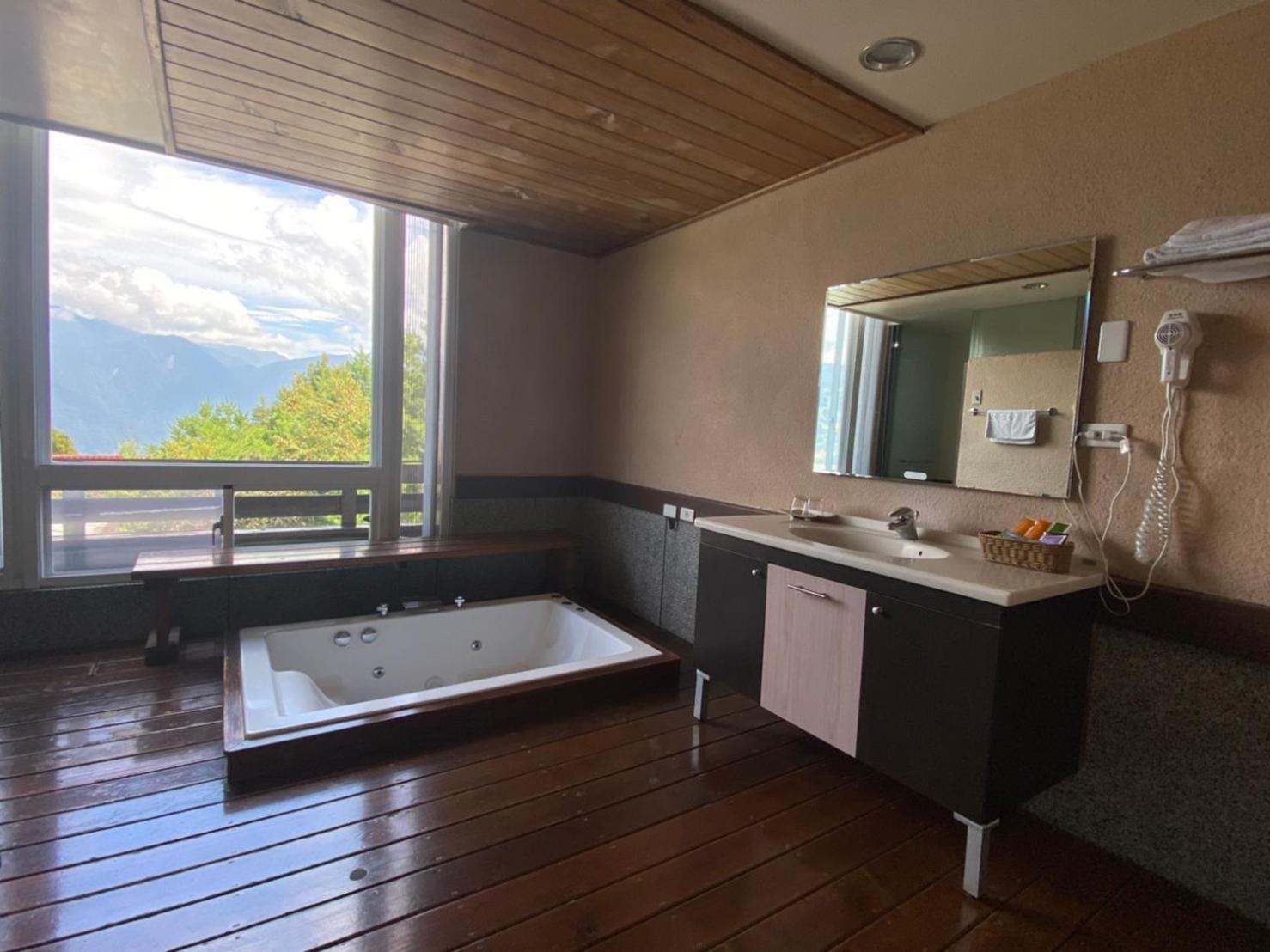 Ailiga Travel Villa Renai Zimmer foto